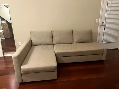 Great condition sofa com bed