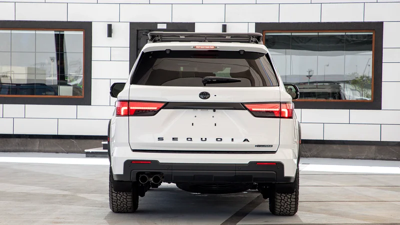 2025 تويوتا سكواويا TRD برو SUV دفع كلي 7 مقاعد.63166155153666111