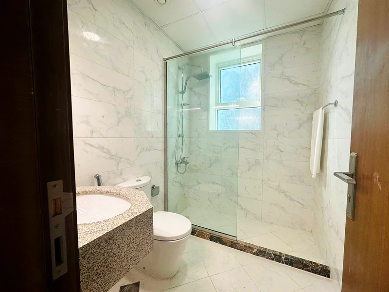 2BHK Luxurious Apartment Available for Sale on easy installment plan - READY TO MOVE BUILDING63888159615874113