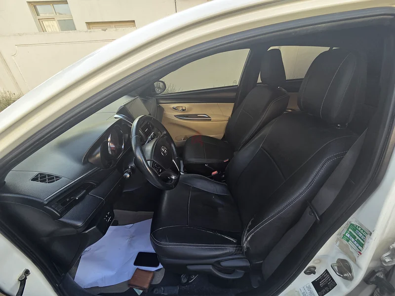 تويوتا ياريس هاتشباك للبيع63147210251010111