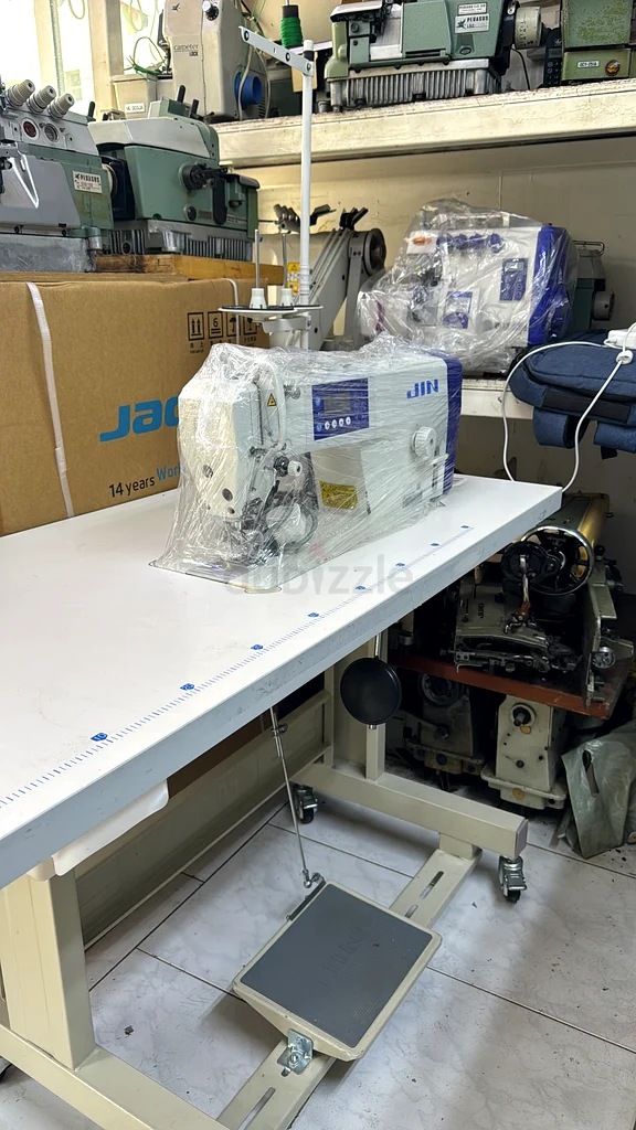 High-Quality Industrial Sewing Machine with Table63257628518787115