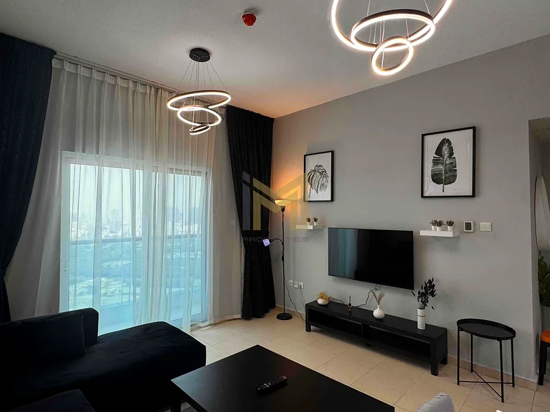 Resale 2 BHK APARTMENT in City Towers WITH FURNITURE(275k) DP   8 YEARS PLAN  (Palace OPEN VIEW )63891020053506112