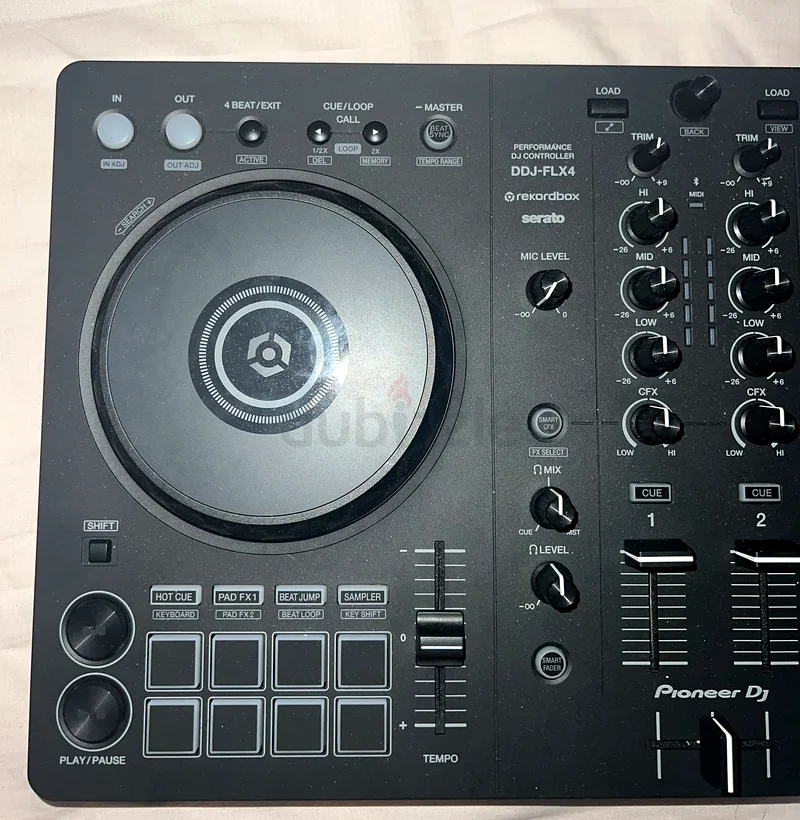 ب Pioneer DDJ FLX4 - استخدام لمدة 3 أيام (جديد بالكامل)63229681566721112