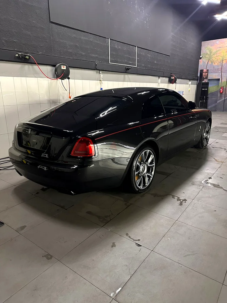 2018 ROLLS ROYCE WRAITH BLACK BADGE 4 BUTTON / GCC / STARLIGHT / Contract Service in RR dealer63134992561665114