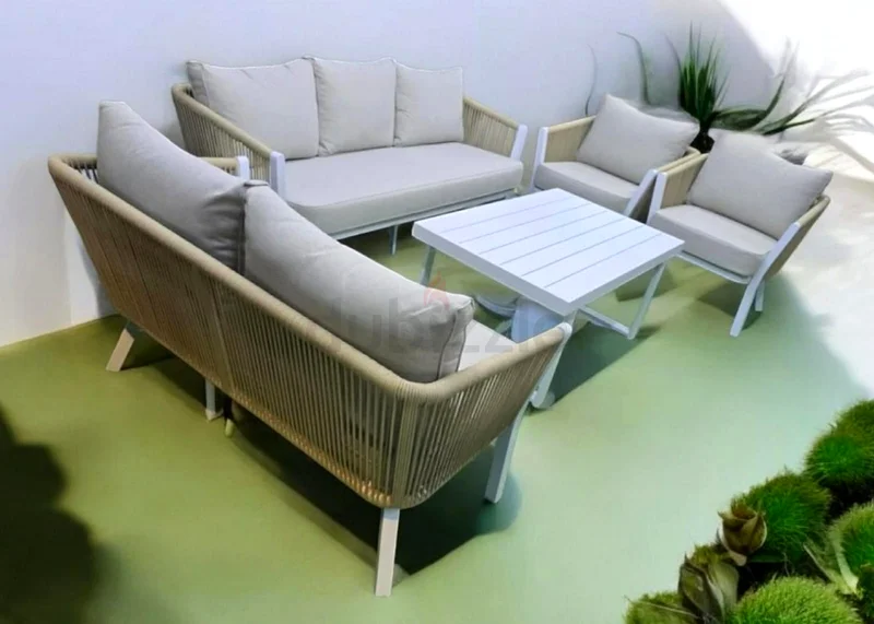 طقم أريكة خارجية للحديقة بتصميم حبل عالي الجودة جدًا، باللون البيج والأبيض مع الألومنيوم63218311199745111