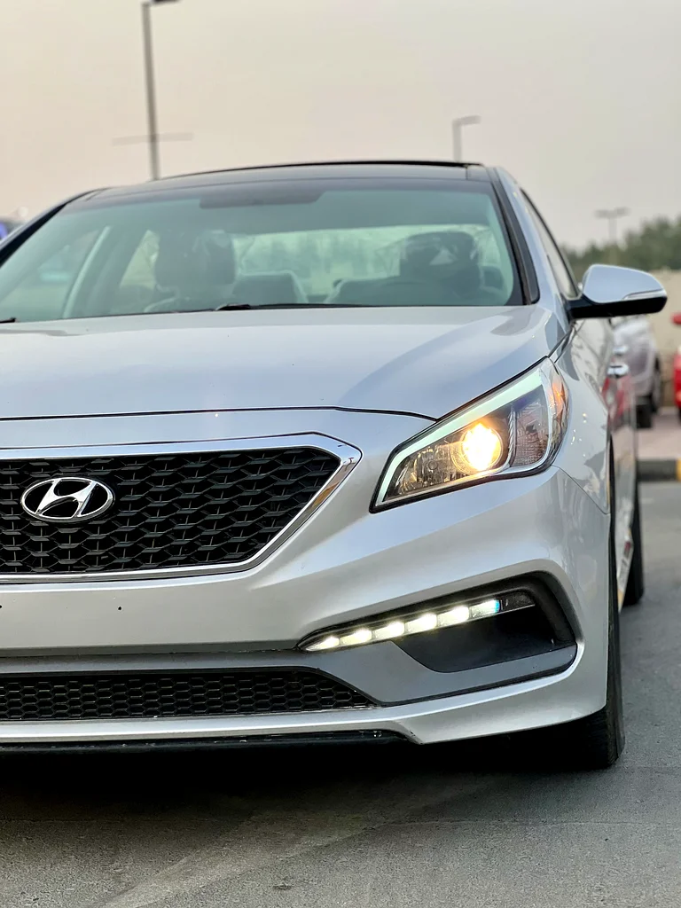 Hyundai sonata sports Full options ||2015|| kilometers 124000 ||Panromic || Mirror sensor|| 2.4L63150946286082111