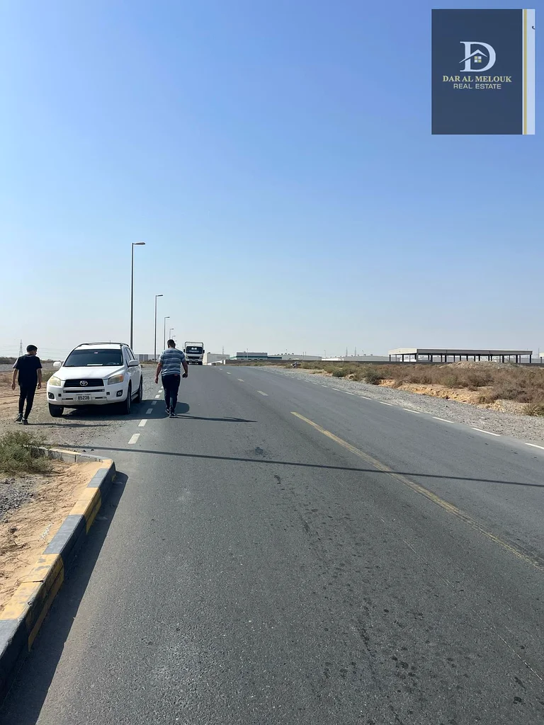 For sale in Sharjah  Al Sajaa Industrial Area  Commercial industrial plot of land, area 171,000 feet  Very distinguished location, corner on two stree63196618281218112