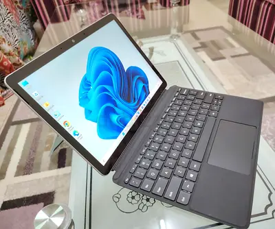 Microsoft Surface Go 2 10.5 TouchScreen_8th Gen Intel Core M3_RAM 8GB_SSD 256GB_4G LTE_VERY CLEAN