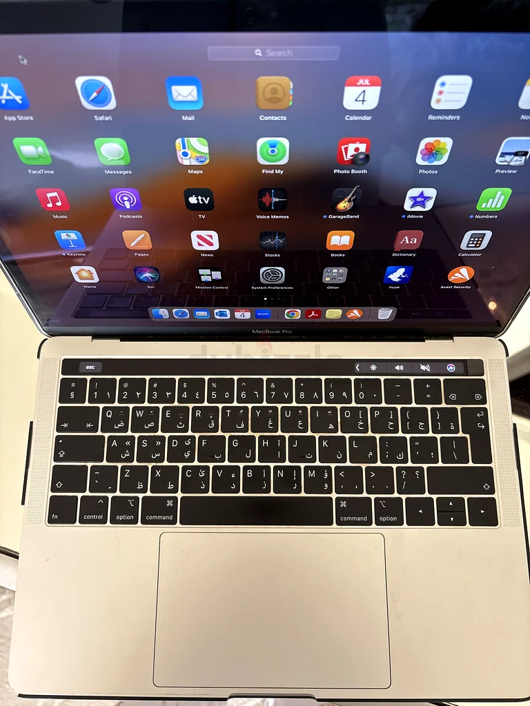 ماك بوك برو 13 بوصة 2019 بذاكرة 250 جيجابايت63254997926658111