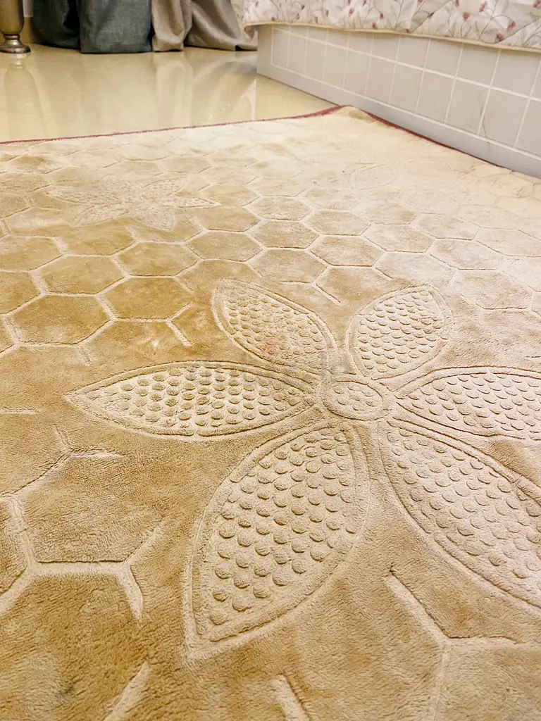Soft Carpet / Rug for sale