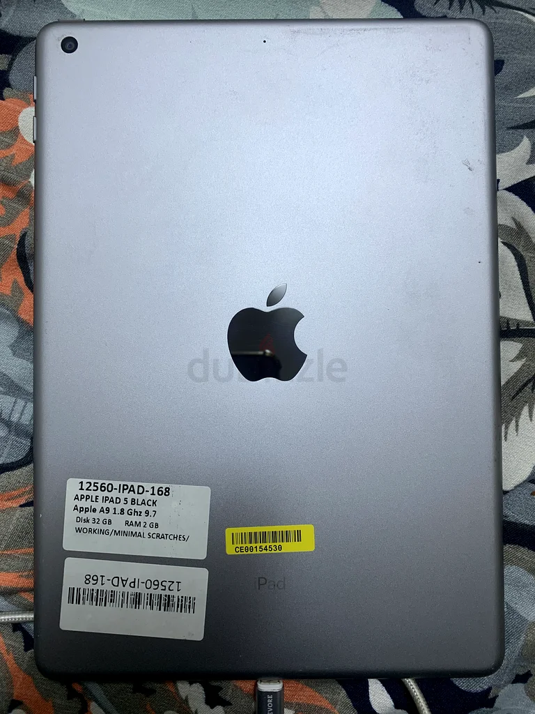 Appple IPad 5 A9 2GB 32 GB 9.7 Inch In Very Good Condition63221850862465112
