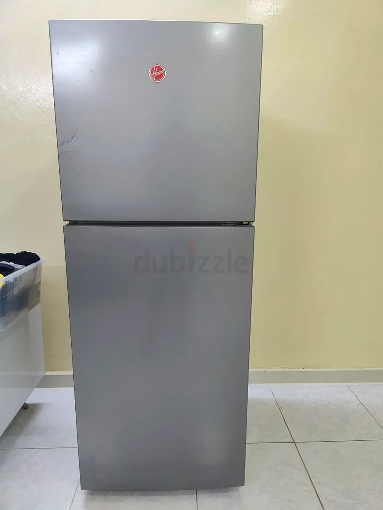 Modern Hoover Refrigerator - Spacious and Efficient