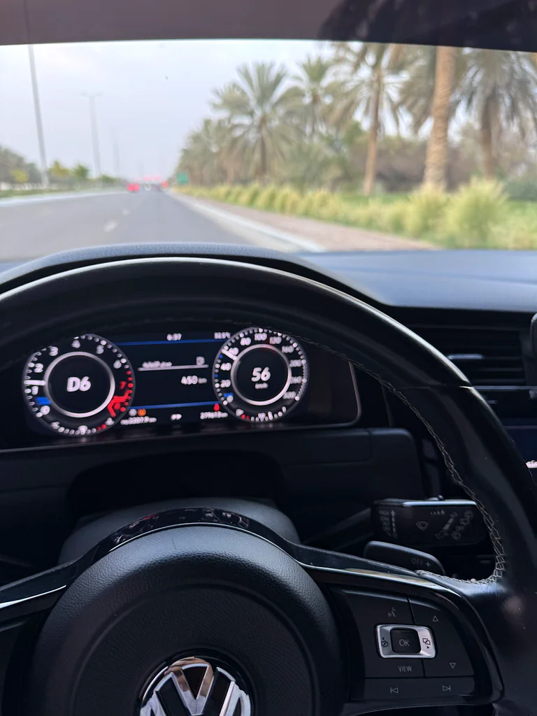 ابوظبي العين63170386705667114