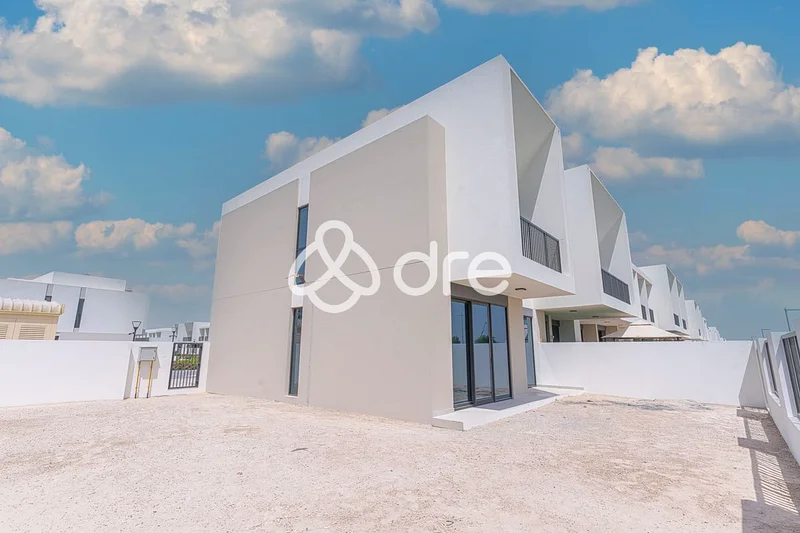 Huge Plot Size | Brand New  | Corner Unit63737448291843110