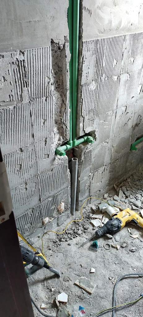 Plumbing and electric service handyman63220838784642111