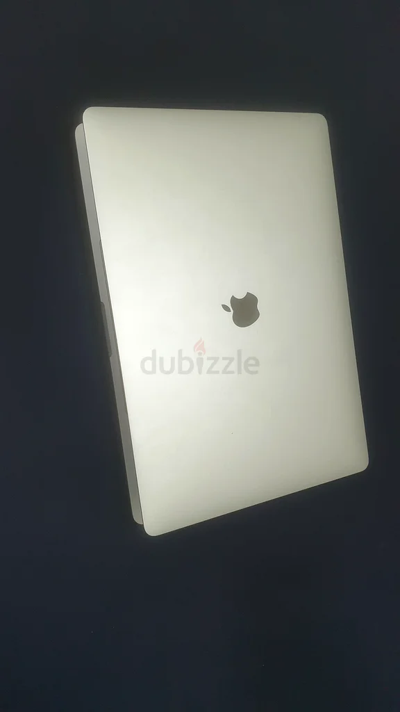 Macbook pro 2019 i9 16inch63168514338563111