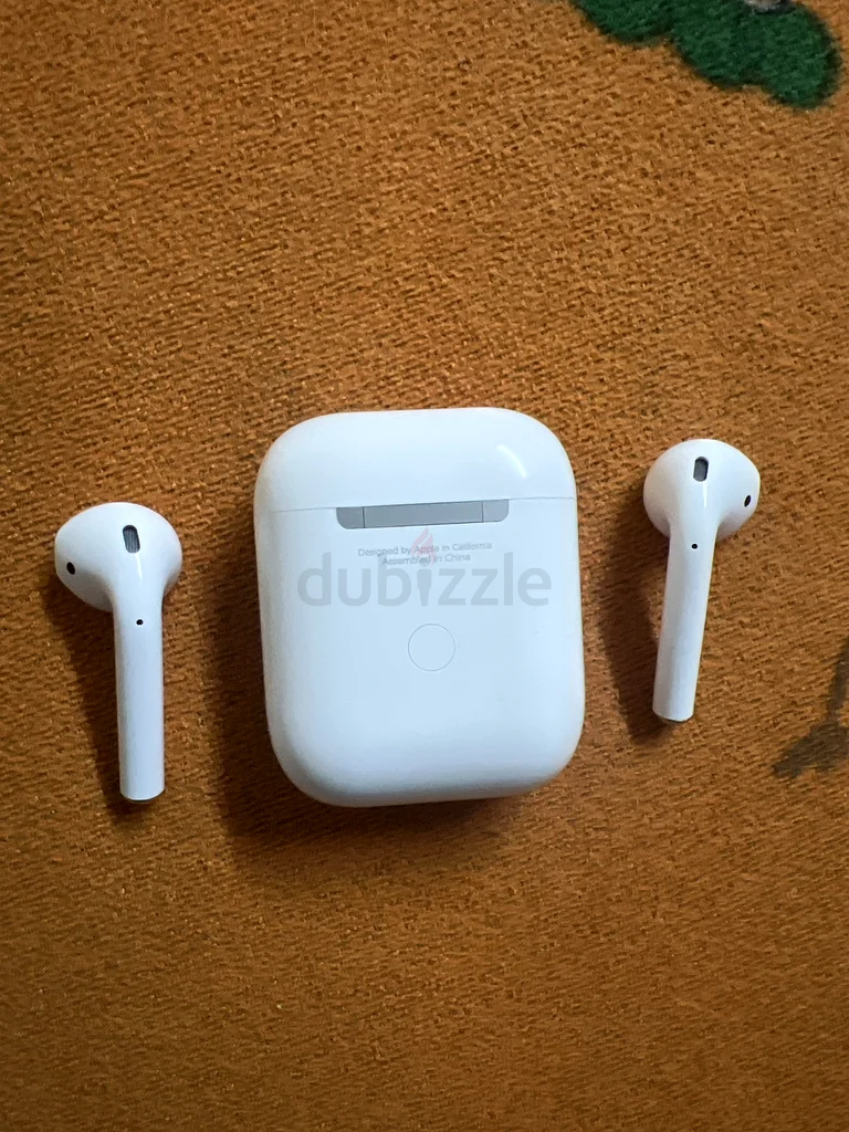Apple AirPods 2nd generation63179381235203114
