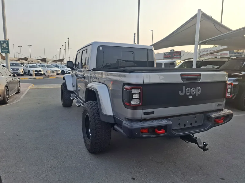 JEEP WRANGLER GLADIATOR RUBICON GCC 2020 EDTION 1 OF 300 FULL MODIFIED NO ACCIDENT NO REPAINT63173847077122113