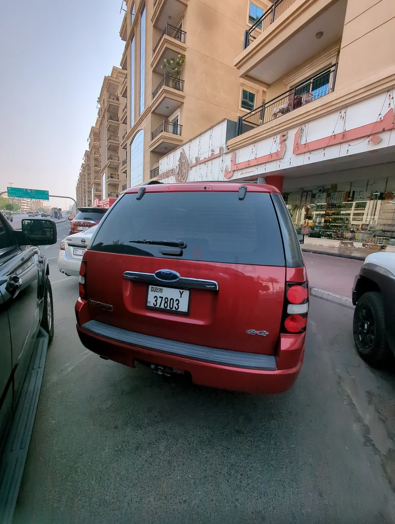 فورد إكسبلورر للبيع63149117701377111
