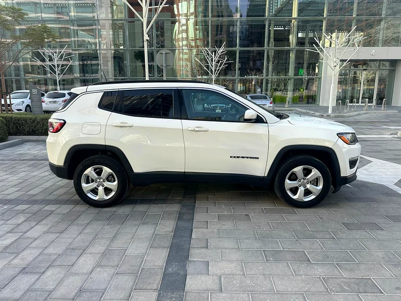 جيب كومباس 2019 ليتاتود 4x463155552251521113
