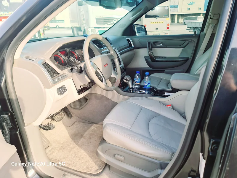 GMC Acadia Gcc full option,Condition Same Like New, Panoramic sunroof, with company history63134499695619114