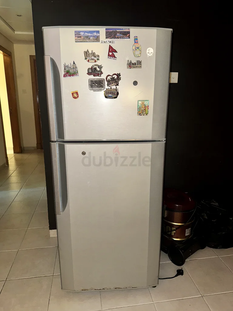 ثلاجة مع فريزر63170401924482111