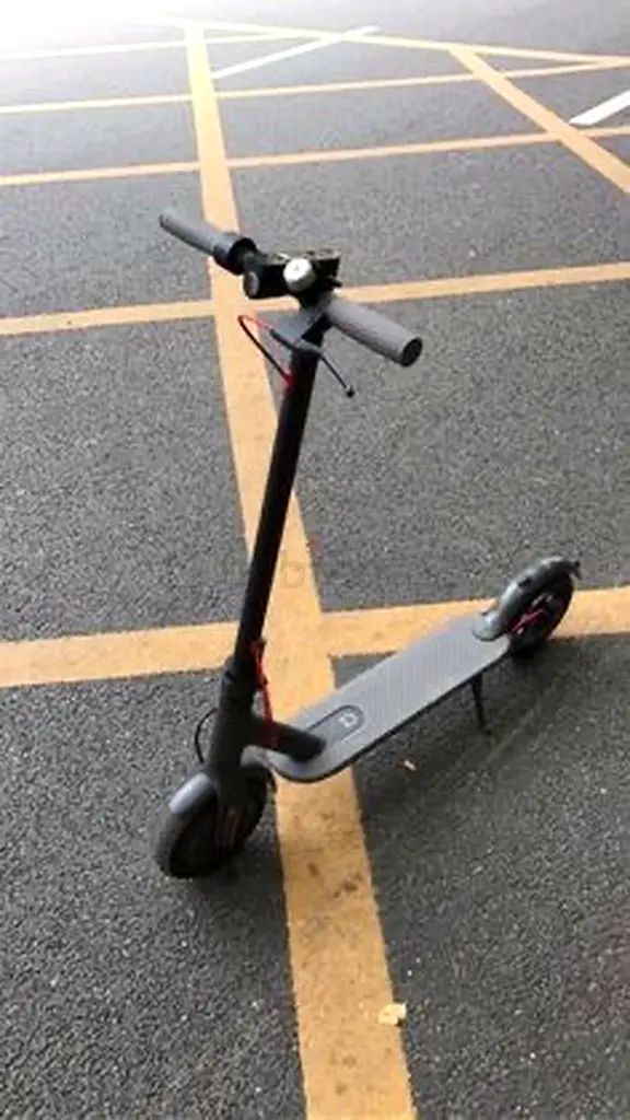 Eco-Friendly Electric Scooter for Urban Commuting!