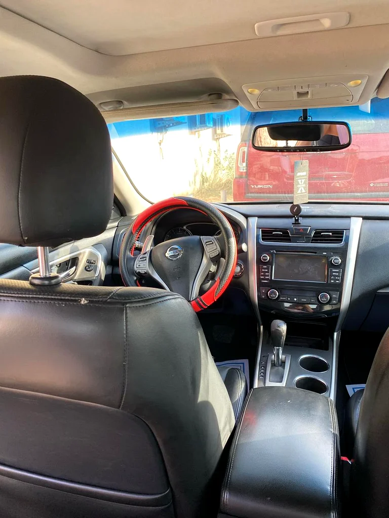 NISSAN ALTIMA (V6) FULLY LOADED63232620922114112