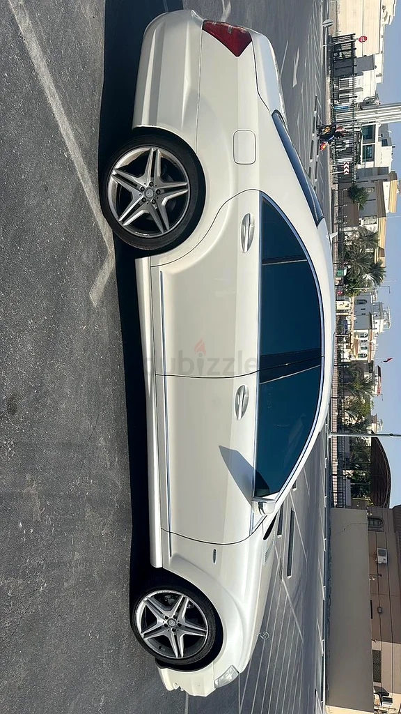 Abu Dhabi Khalifa63143956298241114