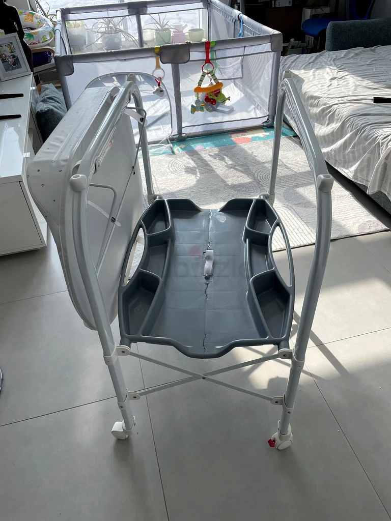 Baby changing table with storage  bath tub63196137499010112
