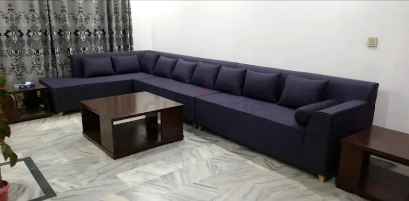 تتوفر تنجيد الأرائك والكراسي والستائر.63218815910787111