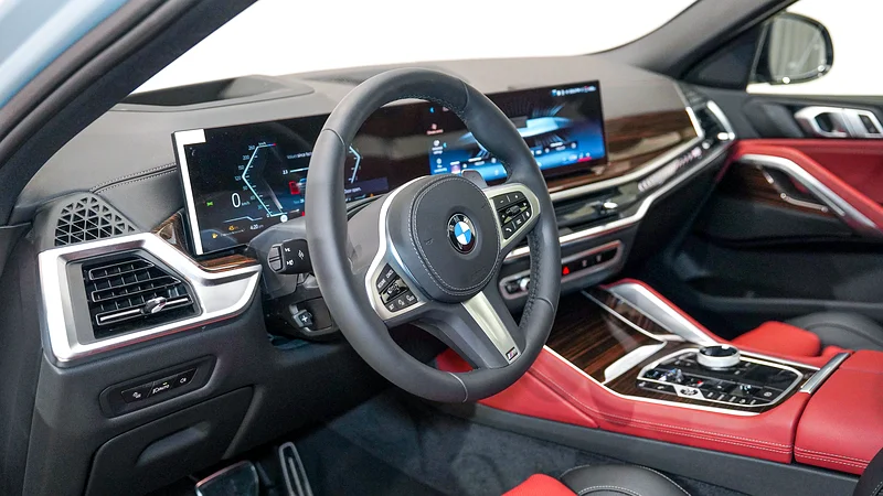 X6 xDrive40i M Sport | AED 5,617 PM | Warranty 06-2027 | GCC63229278956163113