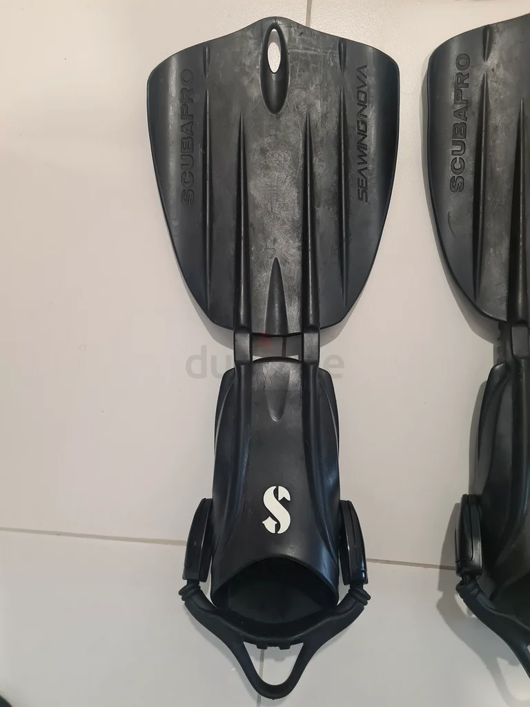 عرض: زعانف سكوبا برو سي وينغ جديدة بالكامل (الحجم: صغير)63241657805827111