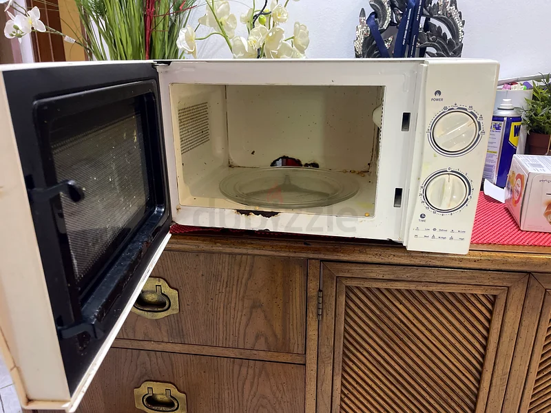 Affordable Aftron Microwave for Quick Meals!63248756934529112