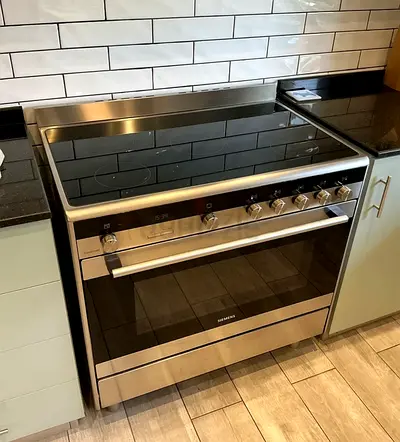 Siemens Electric Cooker Stove 90x60cm Made in Italy