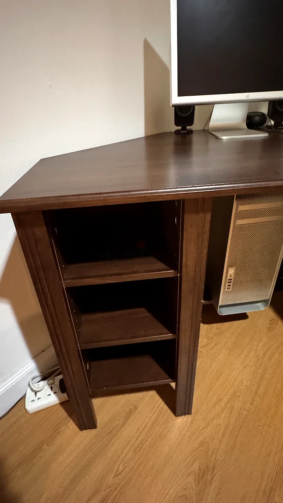 Corner study / work table (Ikea)63219344016514113