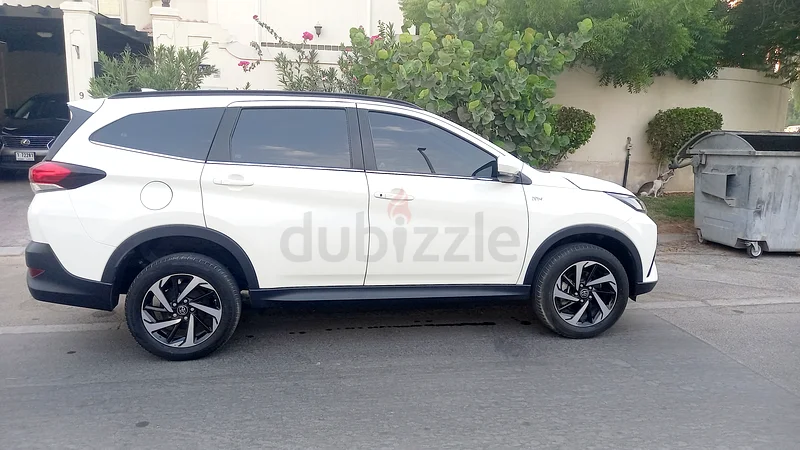 Toyota Rush GX 2023 fully Automatic63147687408385113