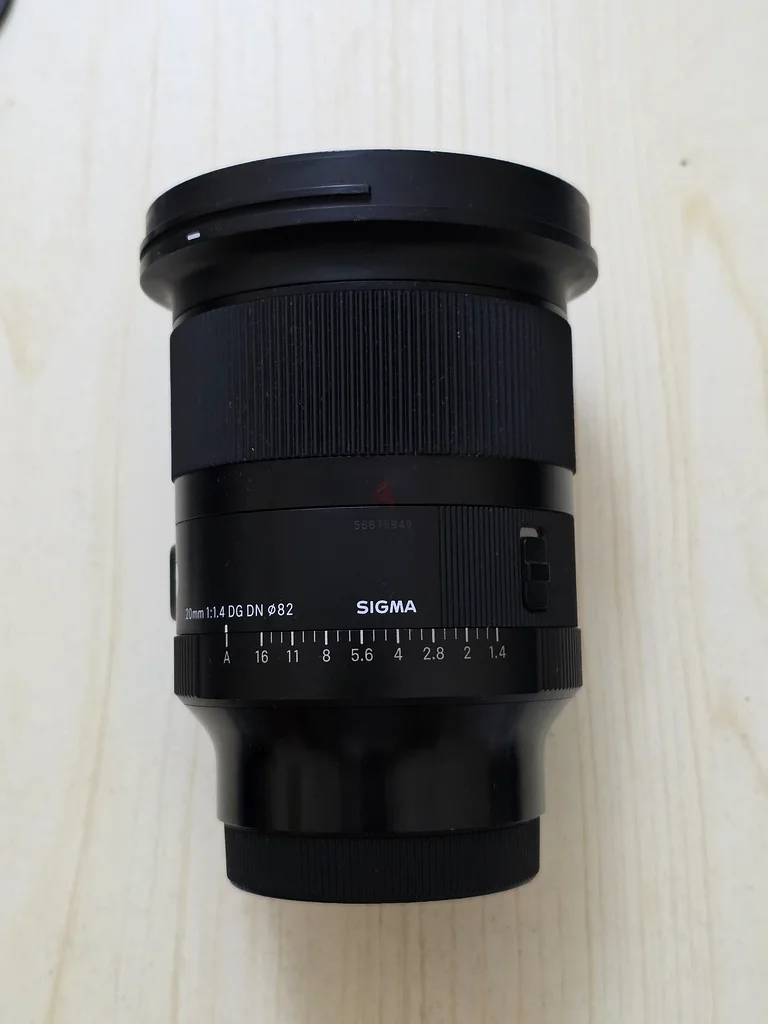 Sigma lens for Sony 20mm 1.463172680511873113