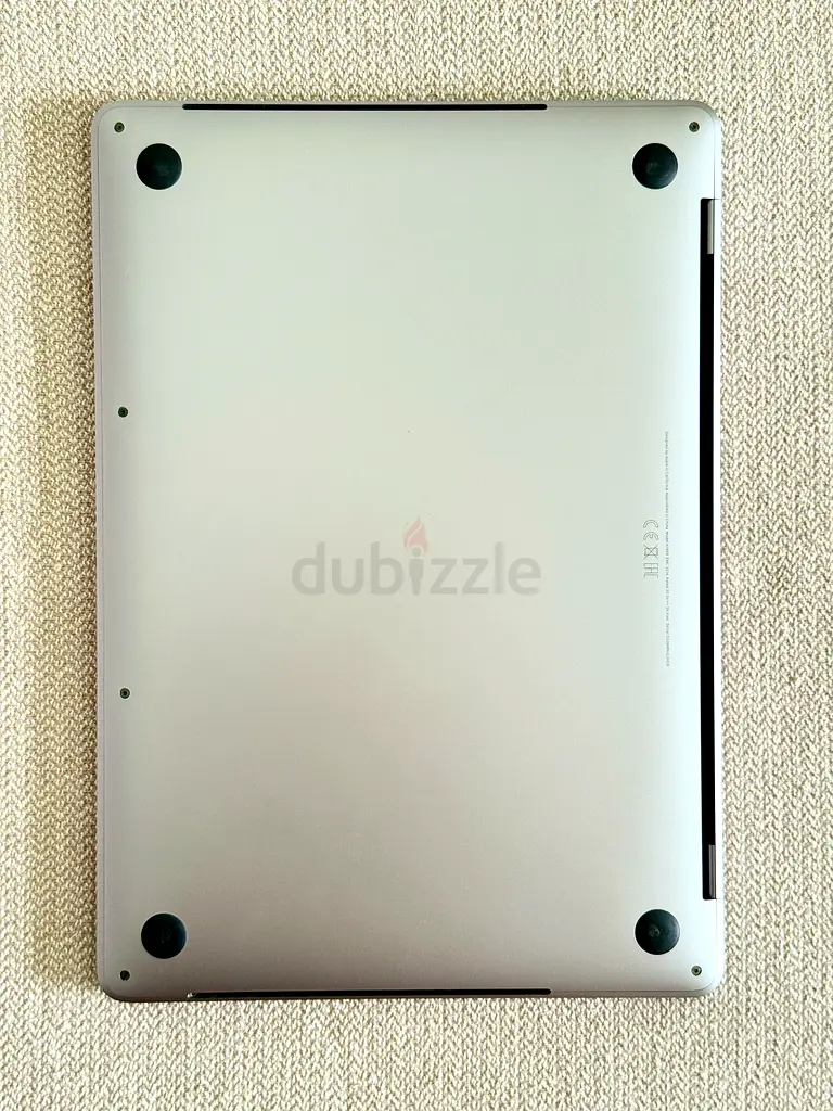 Apple MacBook Pro 13 inch 201863254996537347115