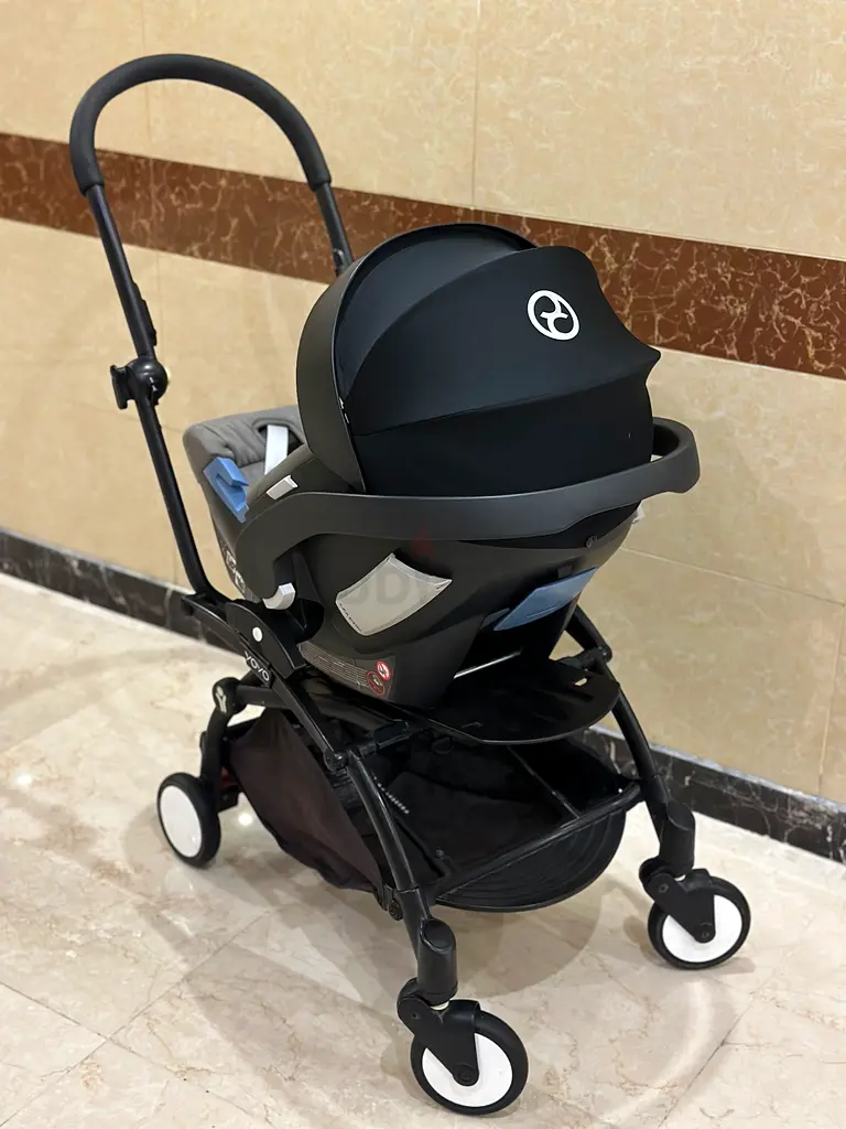 Babyzen yoyo stroller with car seat  adapter