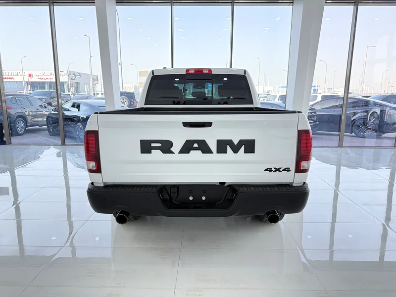 دودج رام وارلوك كلاسك Dodge Ram Warlock Classic اربع ابواب ابيض / اسود خليجي 202263173488252930114