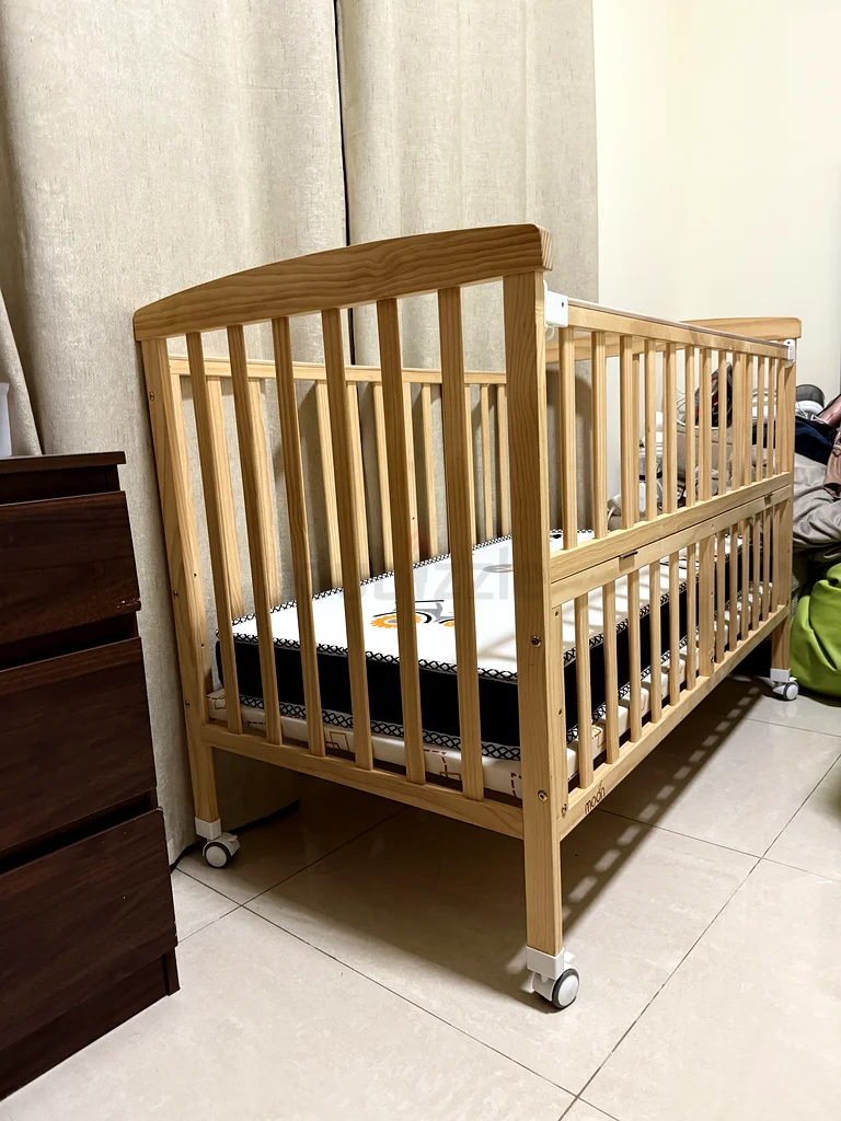 Charming Wooden Crib (baby coat) with mattress63208855963650113