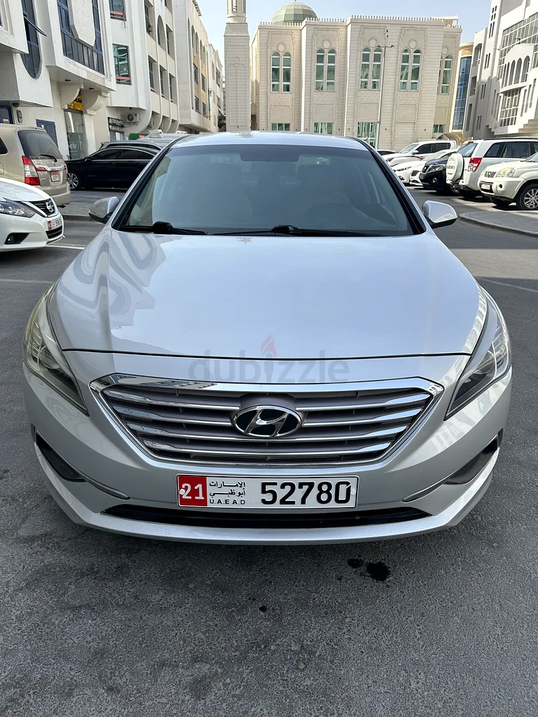 هيونداي سوناتا متوسطة الكيلومترات 135400 كم، ملكية سنة واحدة، السيارة نظيفة جداً63150946162561111