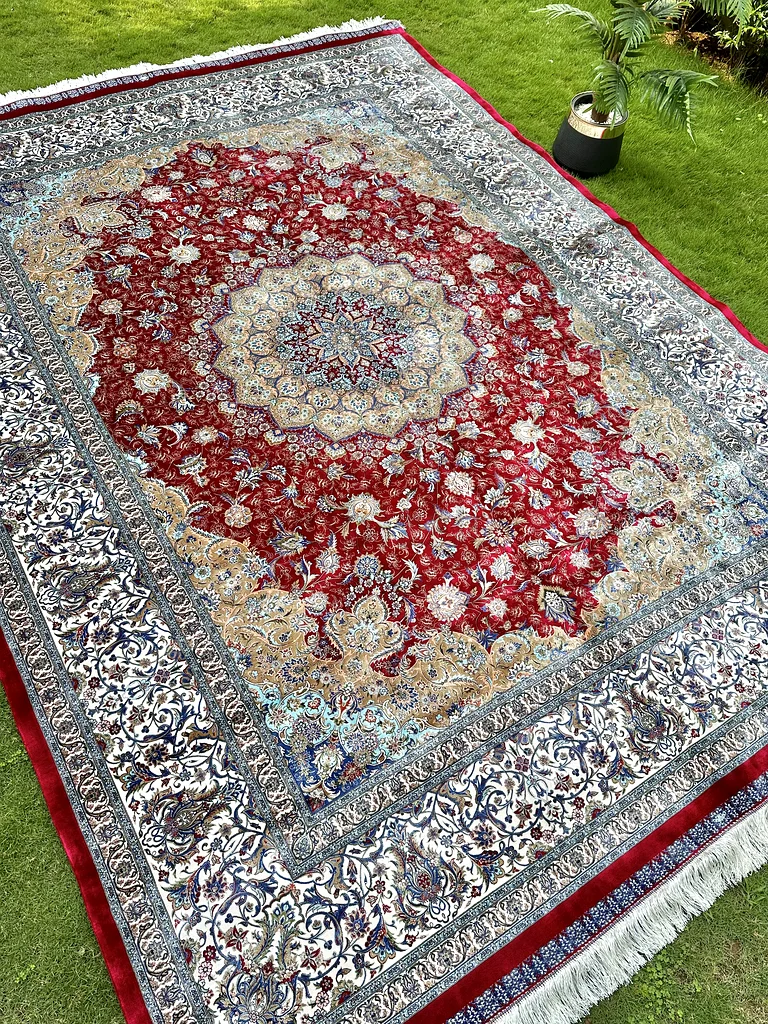 240 × 340 سم | سجادة فارسية من الحرير من نوع تبريز جديدة وذات جودة فائقة وجميلة63223852775939115