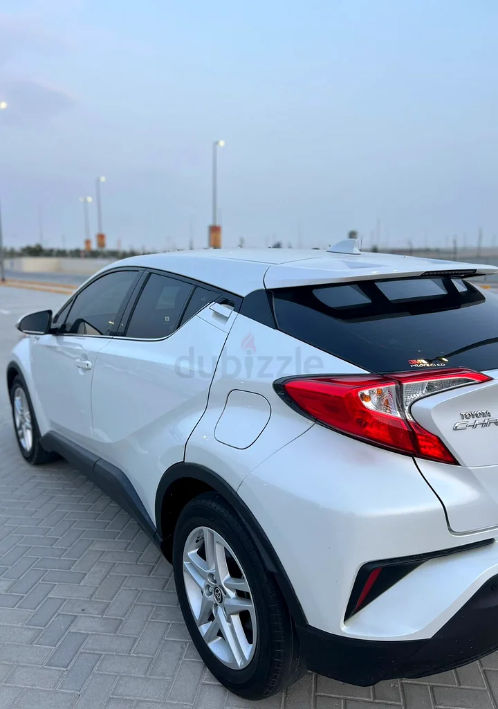 TOYOTA C-HR63147208219906111