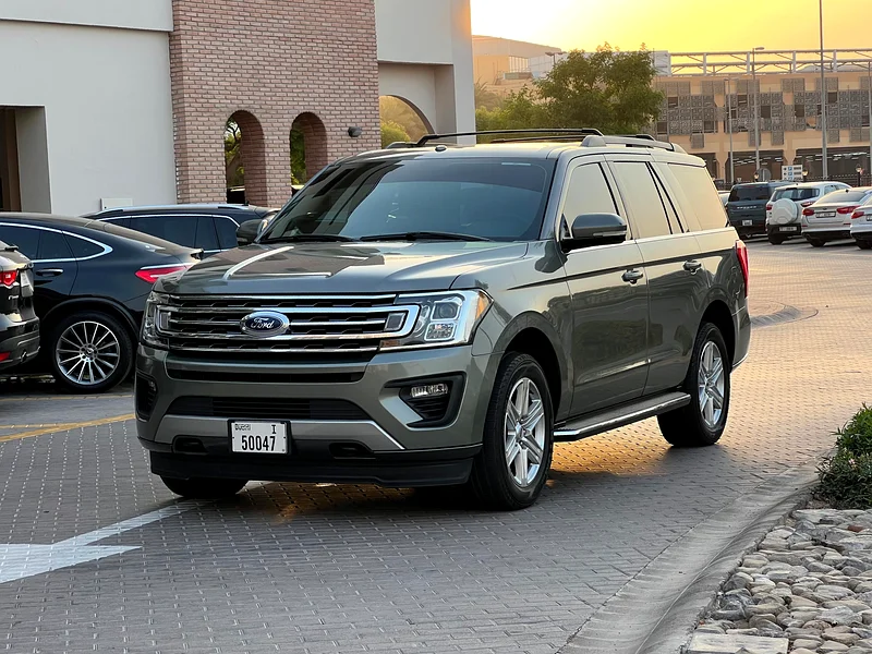 XLT full options under warranty not negotiableفل اوبشن السعر نهائي631675566812171112