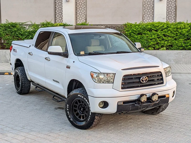 تويوتا تاندرا 2009 TRD كابينة مزدوجة، حالة ممتازة مع غطاء الصندوق63147208475777114