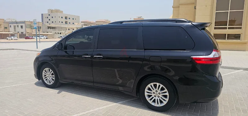 TOYOTA SIENNA 2015 XLE FULL OPTION63148650126211114