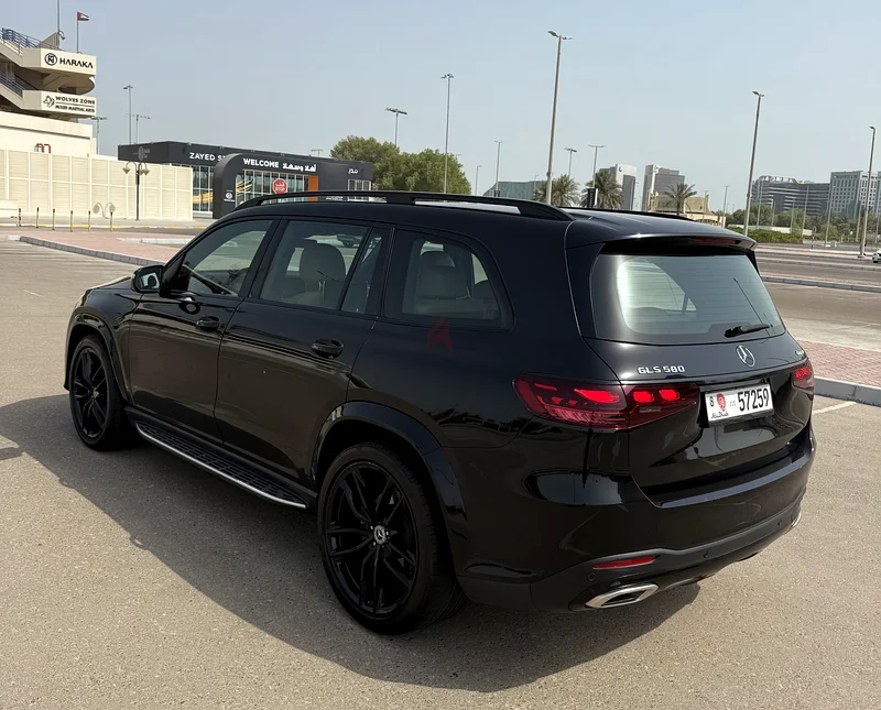 مرسيدس بنز GLS580 منطقة الخليج، EMC 2024، باقة الليل، ضمان + خدمة63145812620545112