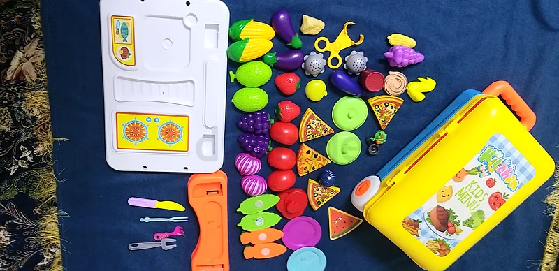 Used Play Kitchen Food Set - Fun for Kids!63226272788354111